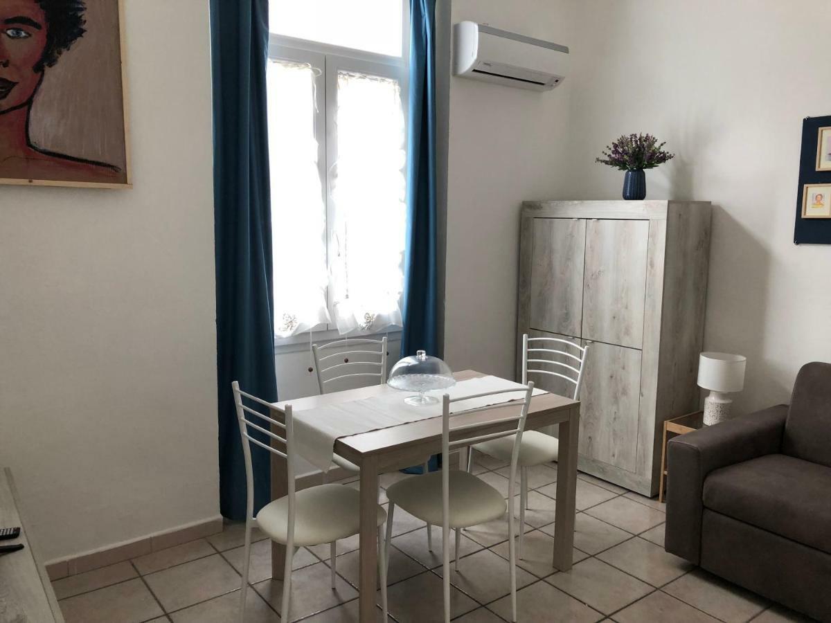 Al Centro Del Centro Apartment Cagliari Ngoại thất bức ảnh
