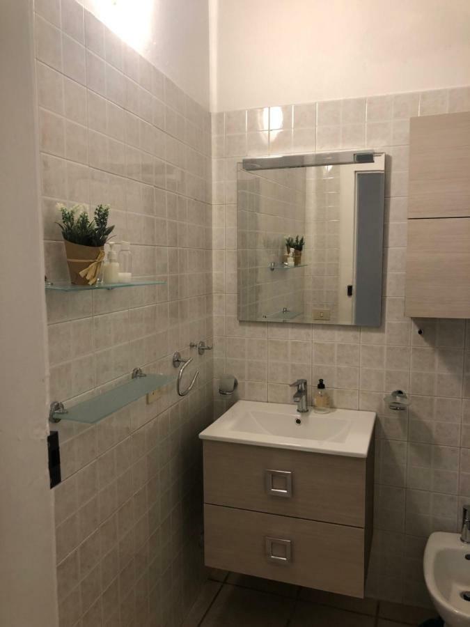 Al Centro Del Centro Apartment Cagliari Ngoại thất bức ảnh